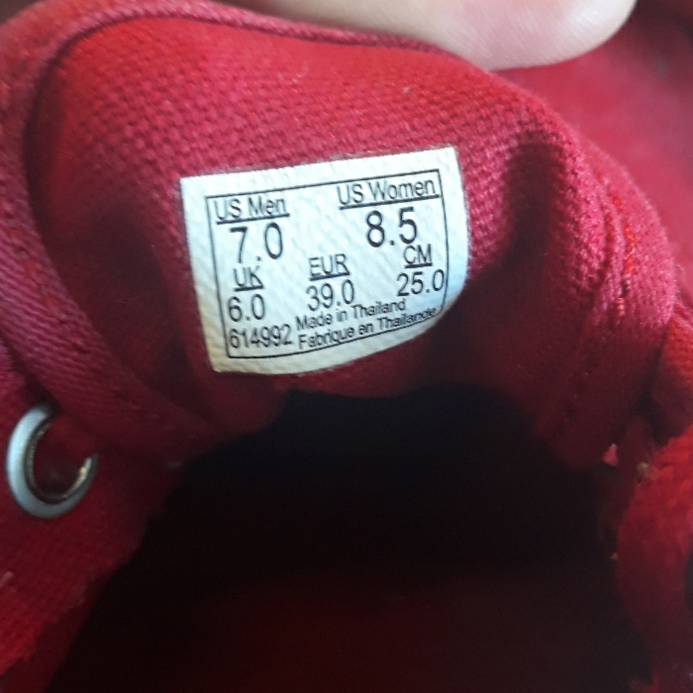 Red vans - Picture 4 of 4